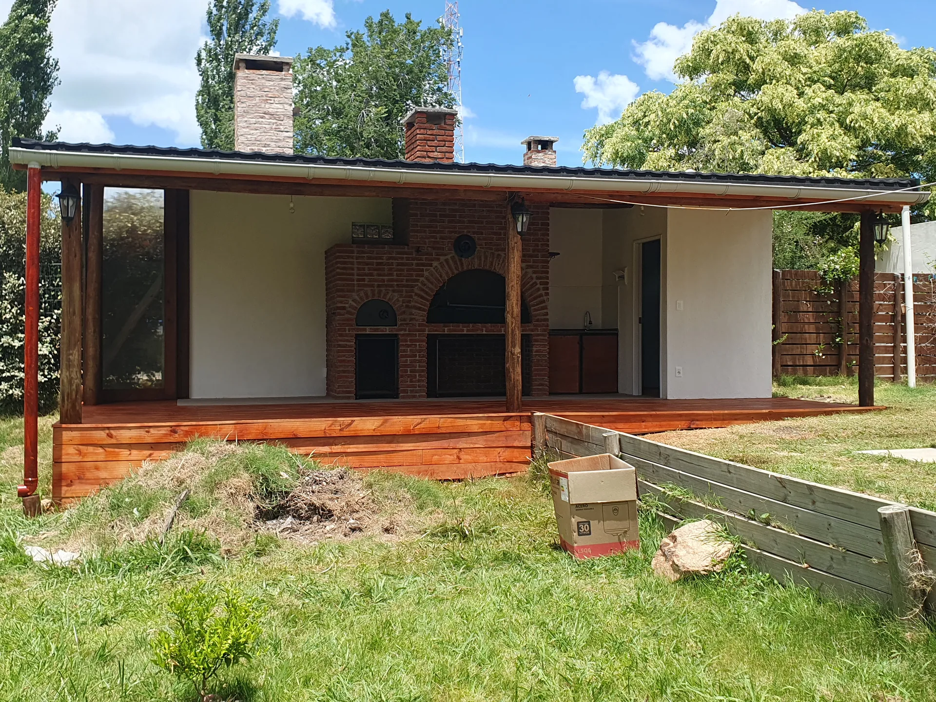Obra nueva — Barbacoa Solís, Uruguay